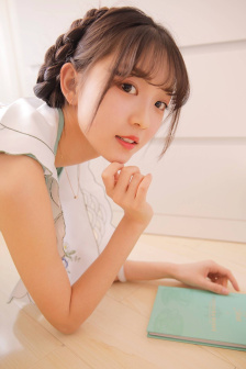 发现婆婆和老公在房间